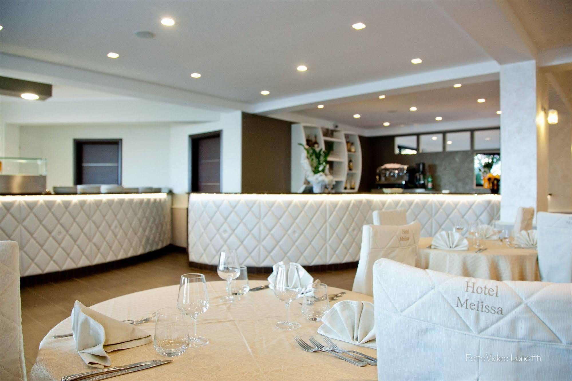 Hotel Melissa Torre Melissa Buitenkant foto